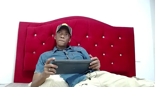 andrew kamy online show from March 12, 2025, 9:13 pm