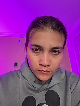 Snapshot of aurora_divine chatting on February 13, 2026, 10:43 pm aurora divine online show from February 13, 2026, 10:43 pm