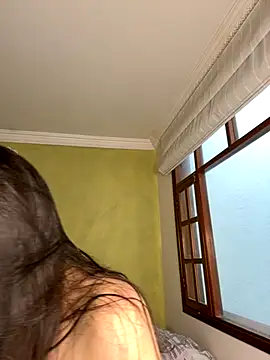 aurora divine online show from October 12, 2025, 12:06 pm