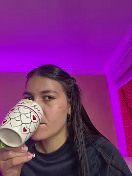 Snapshot of aurora_divine chatting on February 7, 2026, 1:52 pm aurora divine online show from February 7, 2026, 1:52 pm