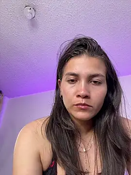 Snapshot of aurora_divine chatting on April 30, 2026, 6:59 pm aurora divine online show from April 30, 2026, 6:59 pm