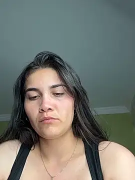 aurora divine online show from November 20, 2025, 10:42 pm