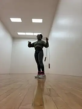 choclatepeaach online show from February 1, 2026, 9:13 pm