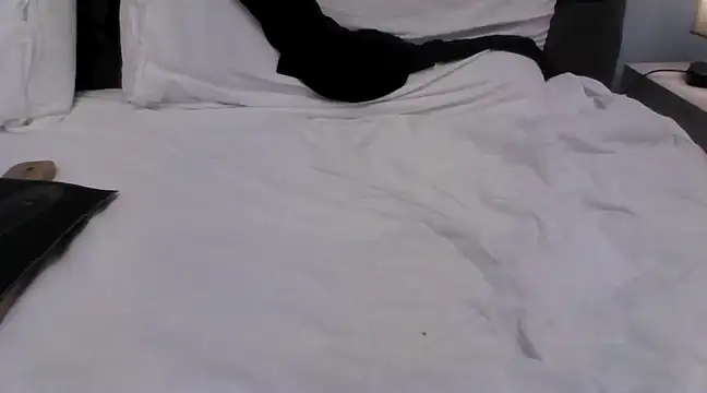 krizz84 online show from December 3, 2024, 8:44 pm