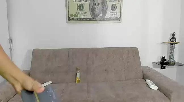 Snapshot of Lyam_ap chatting on December 3, 2024, 10:01 am Lyam ap online show from December 3, 2024, 10:01 am