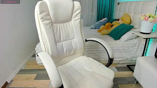 CooperAllana online show from October 9, 2025, 6:03 am