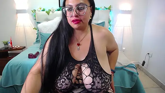 Snapshot of Dominique_Montenegro chatting on February 26, 2025, 10:04 pm Dominique Montenegro online show from February 26, 2025, 10:04 pm