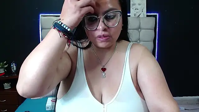 Snapshot of Dominique_Montenegro chatting on February 22, 2025, 11:35 am Dominique Montenegro online show from February 22, 2025, 11:35 am