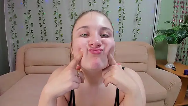 Snapshot of Miss_Elsa_ chatting on April 27, 2026, 3:37 am Miss Elsa online show from April 27, 2026, 3:37 am