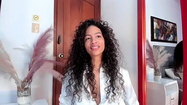 AntonellaHall  online show from May 20, 2026, 6:38 pm