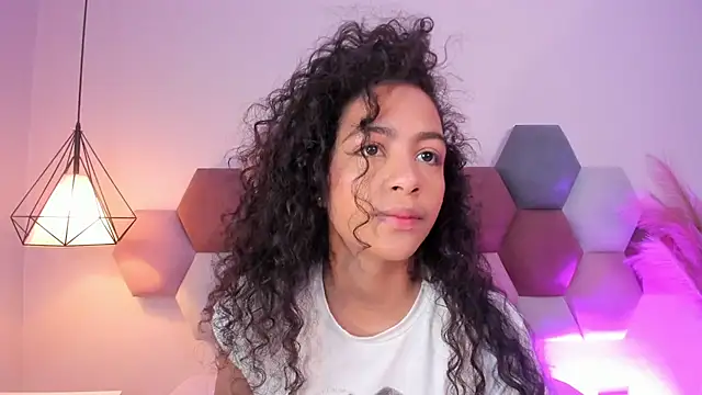 Snapshot of AntonellaHall_ chatting on October 24, 2025, 12:04 pm AntonellaHall online show from October 24, 2025, 12:04 pm