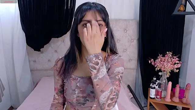 Snapshot of Alyssa_jones chatting on February 10, 2026, 1:43 pm Alyssa jones online show from February 10, 2026, 1:43 pm