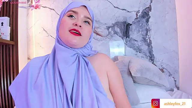 ashleyfox 01 online show from March 20, 2025, 3:14 pm