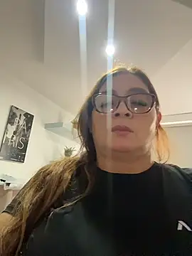 AntonellaAlondra4 online show from February 28, 2026, 1:33 pm