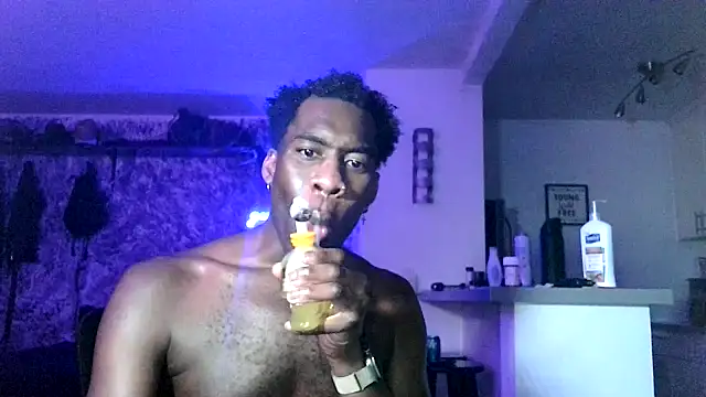 Snapshot of RodCummins chatting on January 22, 2025, 5:59 am RodCummins online show from January 22, 2025, 5:59 am