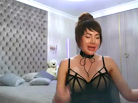 Snapshot of TianaPosh chatting on March 8, 2025, 2:55 am TianaPosh online show from March 8, 2025, 2:55 am