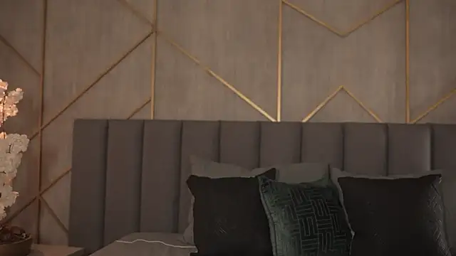 miia blake online show from March 12, 2026, 10:47 pm