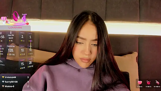 nicolle pierce online show from September 26, 2025, 12:56 pm