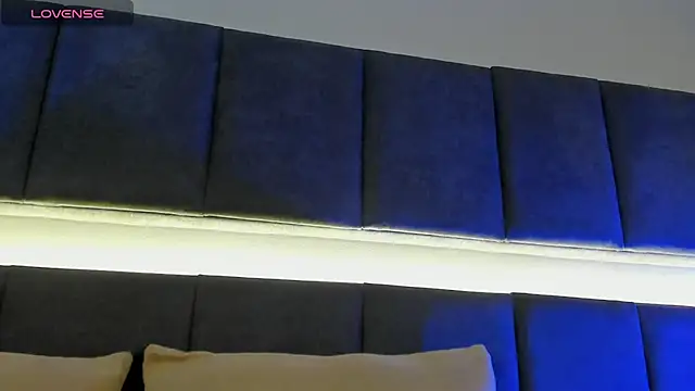 nicolle pierce online show from March 20, 2025, 12:54 pm