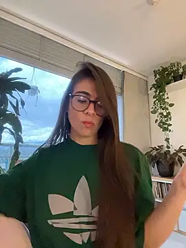 MariaIsabella8 online show from January 15, 2026, 10:35 pm