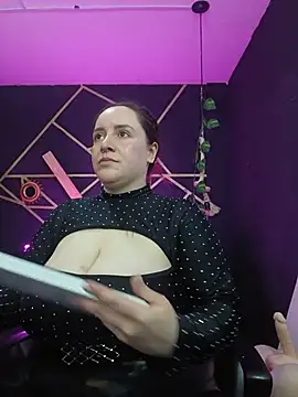 Gelena Black online show from November 12, 2025, 1:26 pm