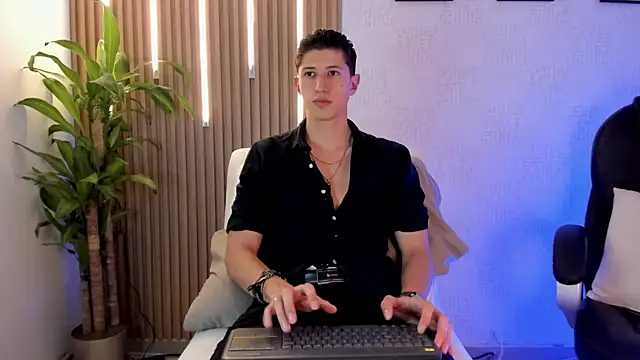 Dorianmistery2322  online show from November 11, 2025, 12:16 am