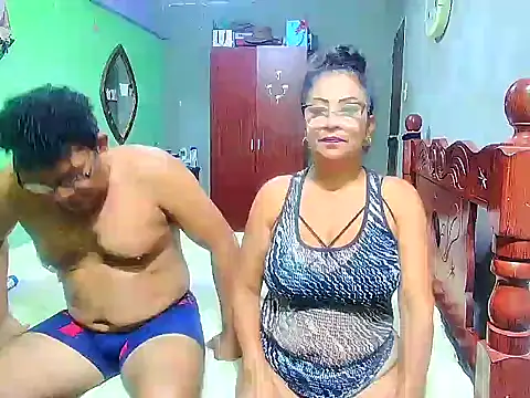 Snapshot of rosi_pamela chatting on January 11, 2025, 6:12 pm rosi pamela online show from January 11, 2025, 6:12 pm