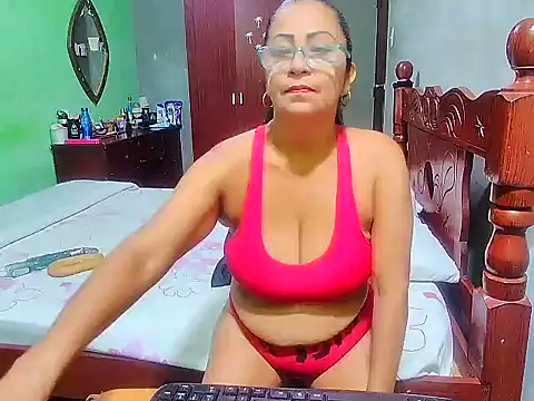 Snapshot of rosi_pamela chatting on January 24, 2025, 7:07 pm rosi pamela online show from January 24, 2025, 7:07 pm