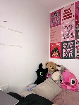 yorkshiregal online show from April 7, 2026, 7:21 am