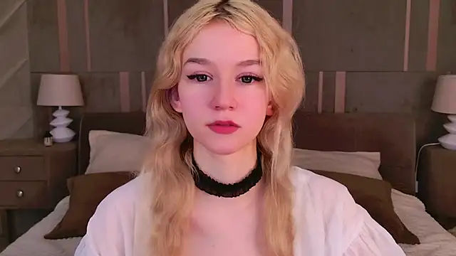 NaomiLoys online show from March 8, 2025, 5:59 am