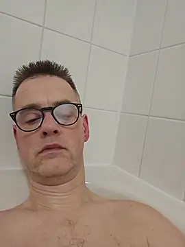 Hectorthyssen1 online show from February 11, 2026, 7:47 pm