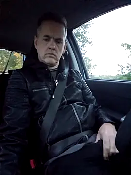 Hectorthyssen1 online show from October 29, 2025, 4:17 pm