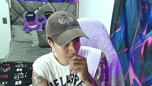 Zacktk7 online show from April 15, 2026, 6:23 pm