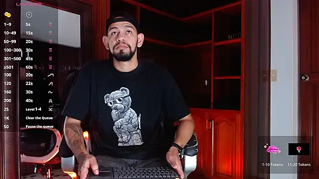 Snapshot of Bedobigcock chatting on March 4, 2025, 9:54 pm Bedobigcock online show from March 4, 2025, 9:54 pm