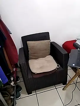 miketripi420 online show from November 9, 2025, 6:56 pm