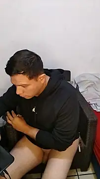 Snapshot of miketripi420 chatting on February 11, 2026, 5:29 am miketripi420 online show from February 11, 2026, 5:29 am