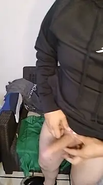 Snapshot of miketripi420 chatting on February 25, 2026, 12:22 am miketripi420 online show from February 25, 2026, 12:22 am