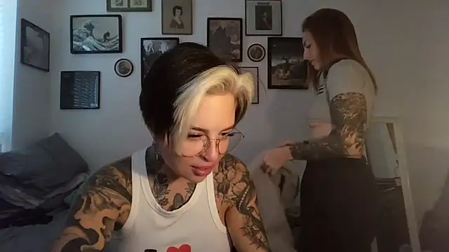 Alexandersonxo online show from October 5, 2025, 8:38 am