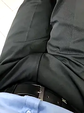 Snapshot of crrazy_boy1_ chatting on December 5, 2025, 5:00 pm crrazy boy1 online show from December 5, 2025, 5:00 pm