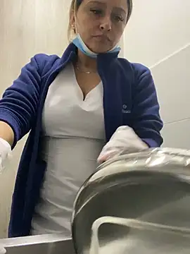 Keittly  online show from November 15, 2025, 1:26 pm