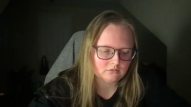 Snapshot of lexie_lilacs chatting on January 25, 2025, 11:54 pm lexie lilacs online show from January 25, 2025, 11:54 pm