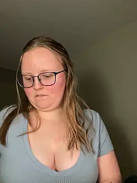 Snapshot of lexie_lilacs chatting on January 10, 2025, 2:35 am lexie lilacs online show from January 10, 2025, 2:35 am