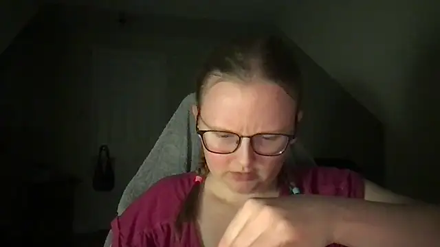 Snapshot of lexie_lilacs chatting on January 14, 2025, 3:11 am lexie lilacs online show from January 14, 2025, 3:11 am