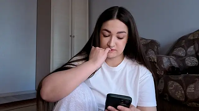 Aria Blisss online show from April 9, 2026, 1:51 am