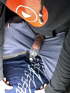 Gilgamesch1704 online show from January 4, 2025, 2:56 am