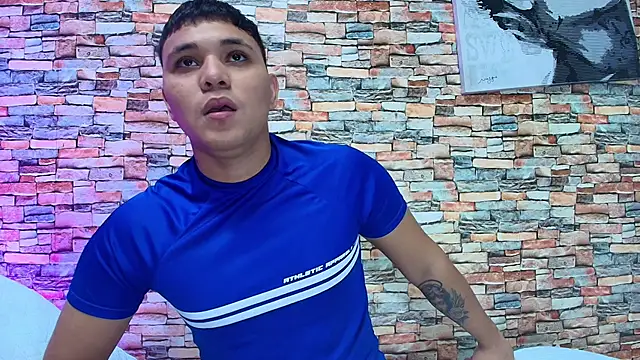 couple lovelyds online show from January 31, 2026, 8:40 pm