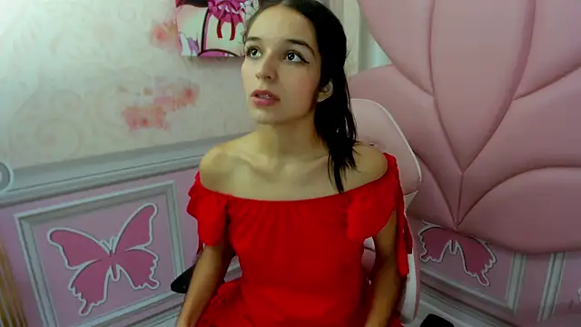 ariana  sweet  online show from December 17, 2025, 1:16 pm