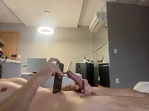 Snapshot of gabrielc27 chatting on November 13, 2025, 9:30 pm gabrielc27 online show from November 13, 2025, 9:30 pm