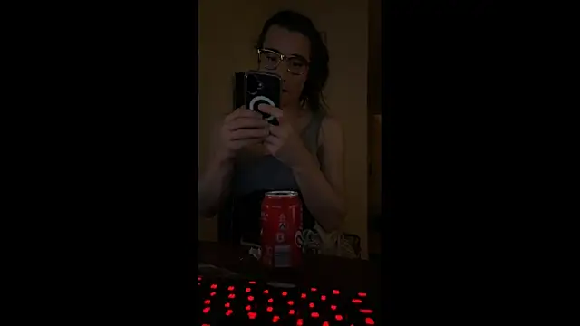 Octopussiexx online show from December 31, 2024, 2:51 am