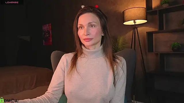 Snapshot of Beatrice_Brice chatting on May 7, 2026, 12:48 am Beatrice Brice online show from May 7, 2026, 12:48 am